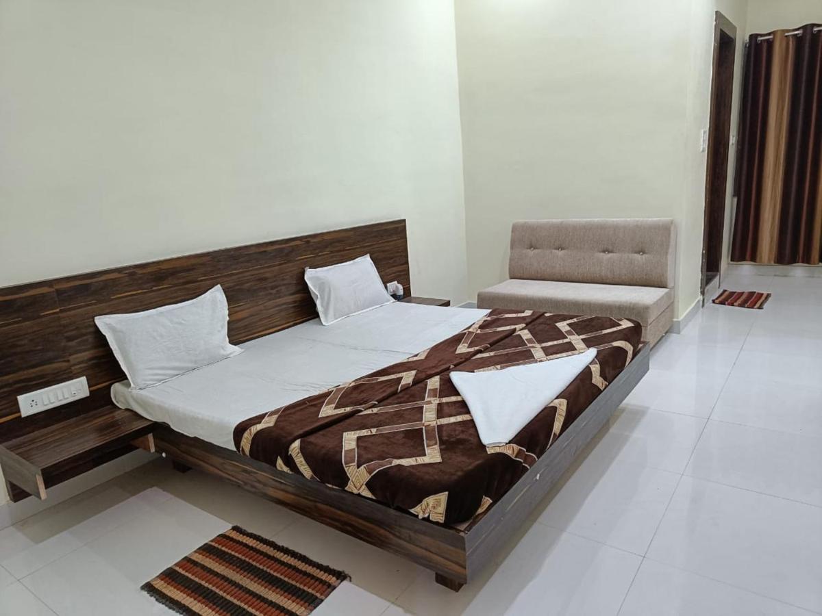 Hotel Parag Palace Jabalpur Εξωτερικό φωτογραφία